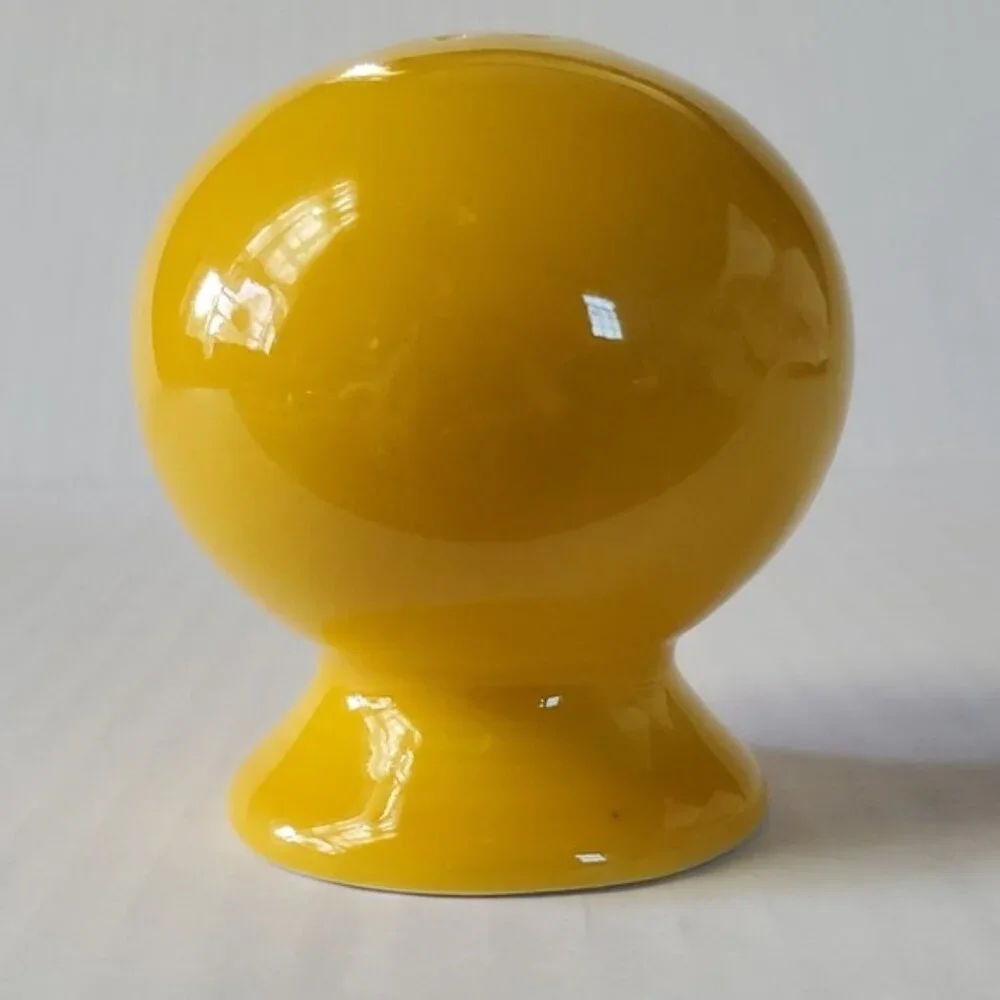 Fiestaware Fiesta  SMALL CERAMIC Shaker Salt Pepper Daffodil Yellow 5